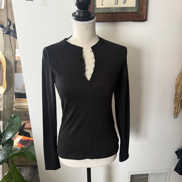 Rag & Bone Bowery Black Long Sleeve Peek A Boo Button Henley XS - Picture 2 of 6